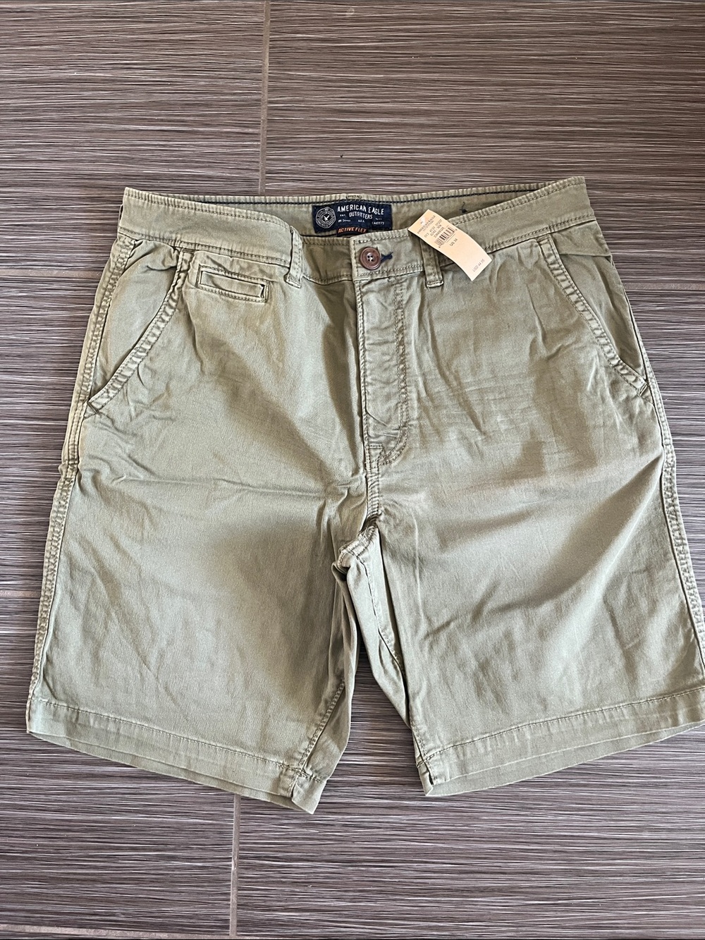 American Eagle Outfitters Olive Men’s Flat Front Shorts
